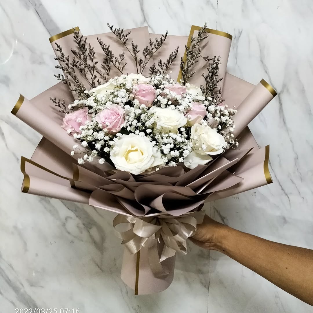 Hand bucket bunga
